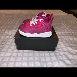 Jordan 4 Retro